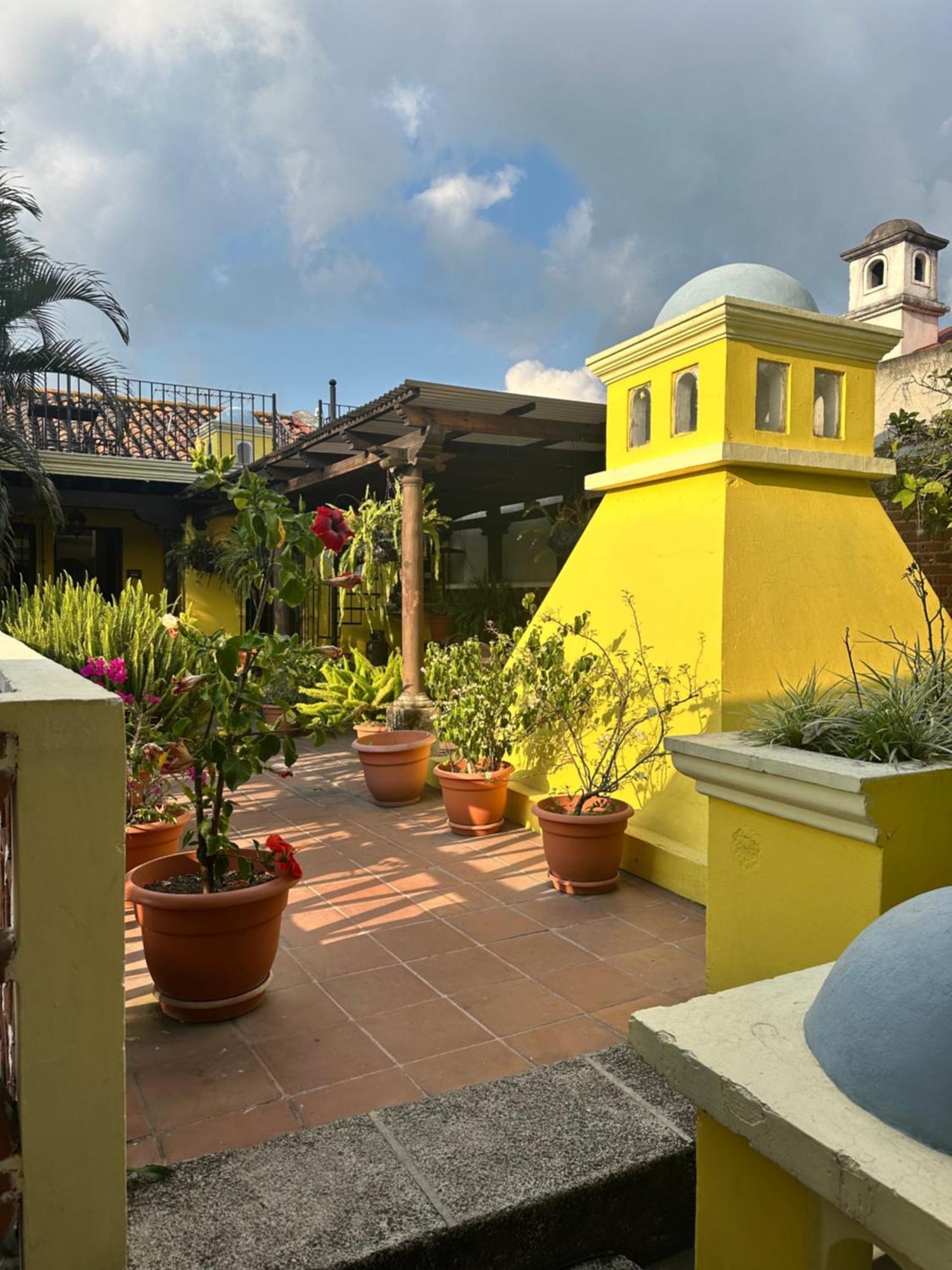 Don Valentino Hotel Antigua Exterior foto