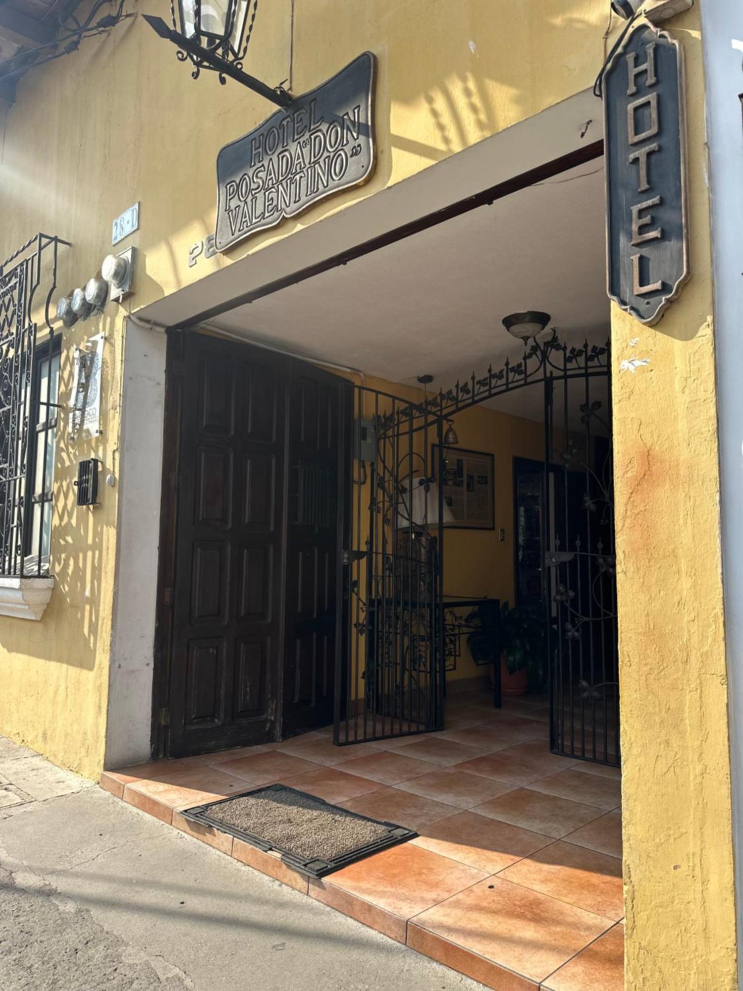 Don Valentino Hotel Antigua Exterior foto