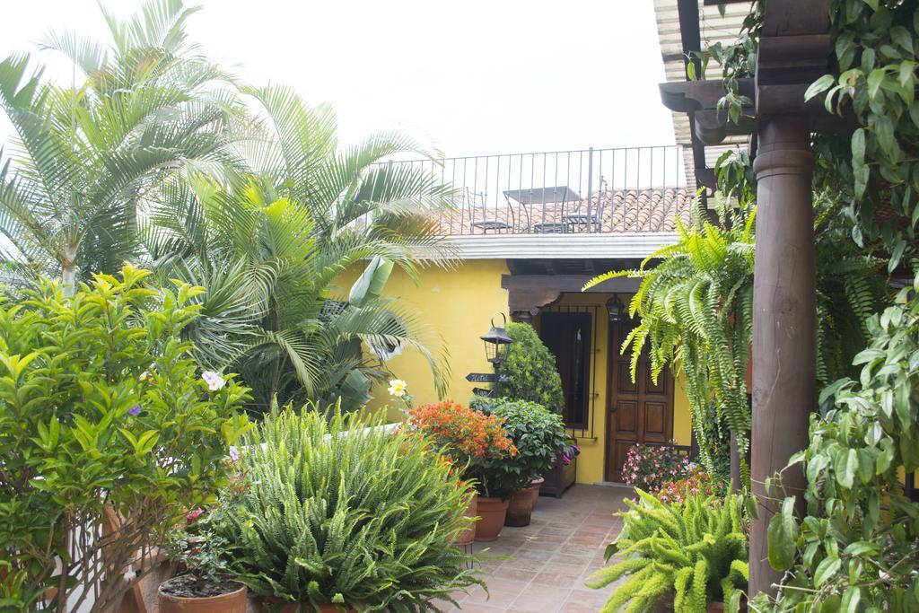 Don Valentino Hotel Antigua Exterior foto
